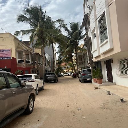 Appartement Luxe Idealement Situe A Dakar Exterior photo